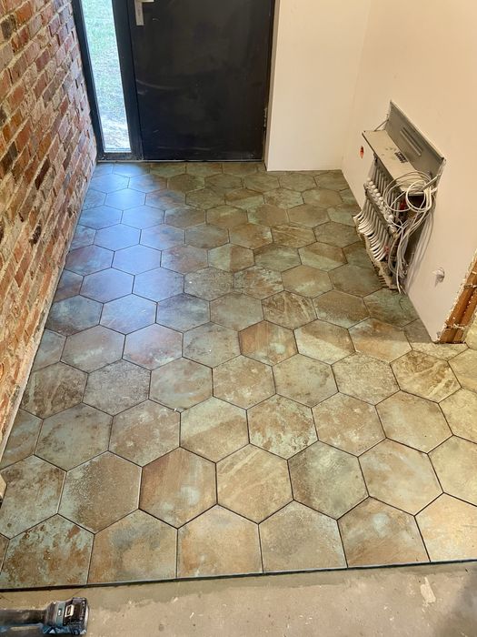 Układanie płytek, remonty łazienek od a do z, glazurnik, płytkarz