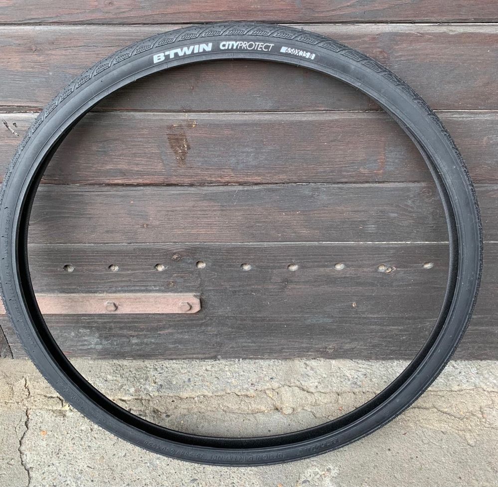 Nowa opona do roweru miejskiego B’TWIN 650x35b