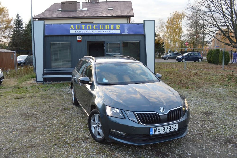 Skoda Octavia Benzyna 1.5 1wł Ledy Grzane Fotele Alufelgi Czujniki SalonPL Gwar 12ms