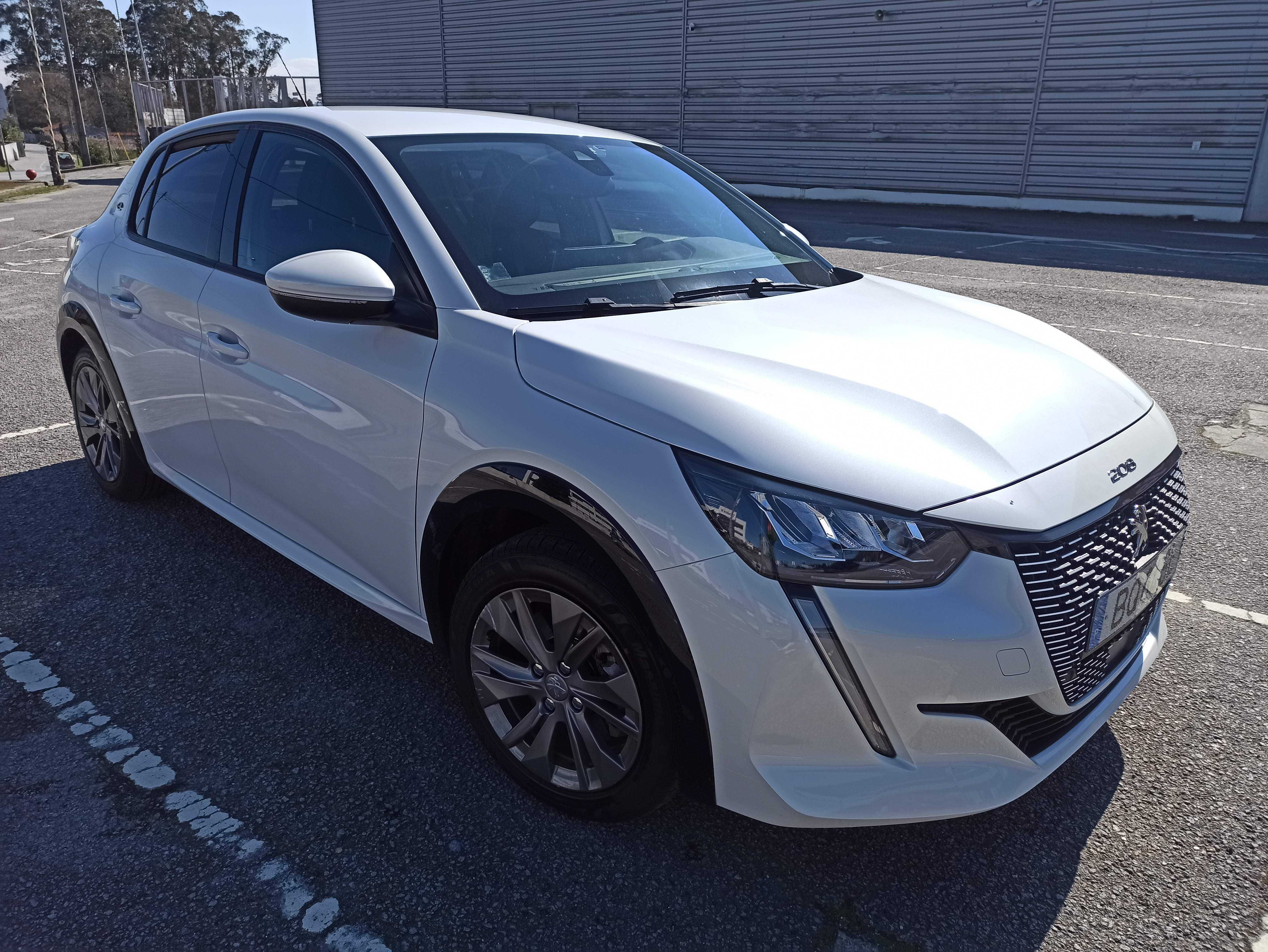 Peugeot e-208 Elétrico 50Kwh Allure (IVA Dedutivel)