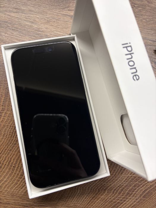 iPhone 15 czarny 256 GB stan idealny