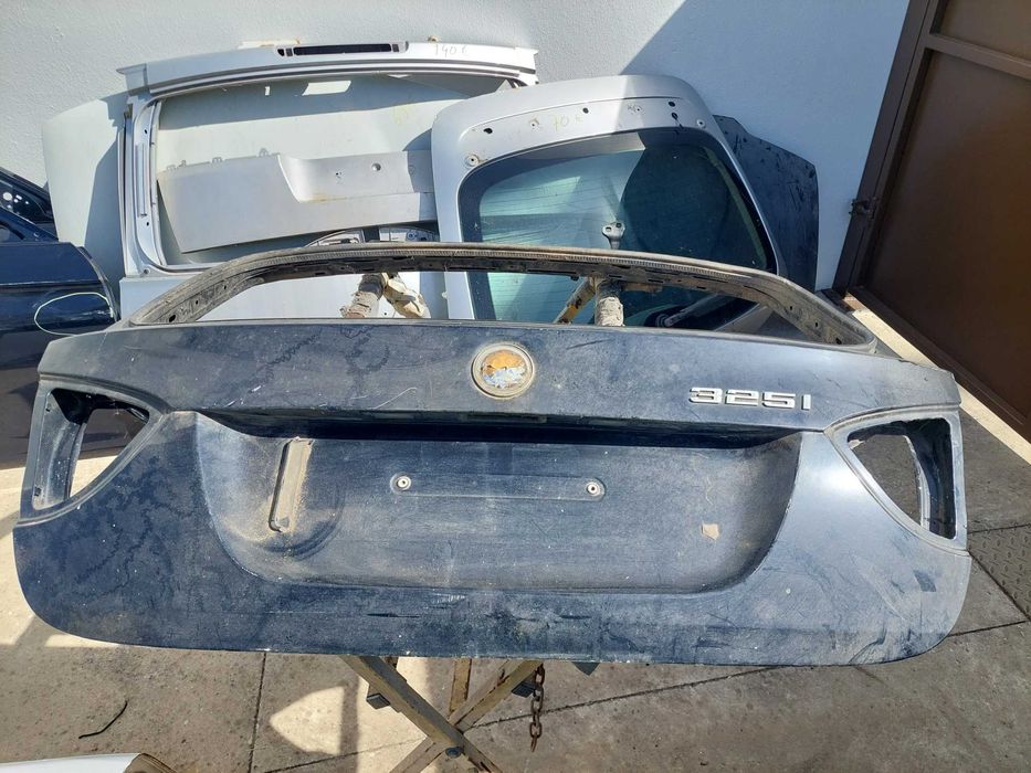 tampa de mala bmw 325 i