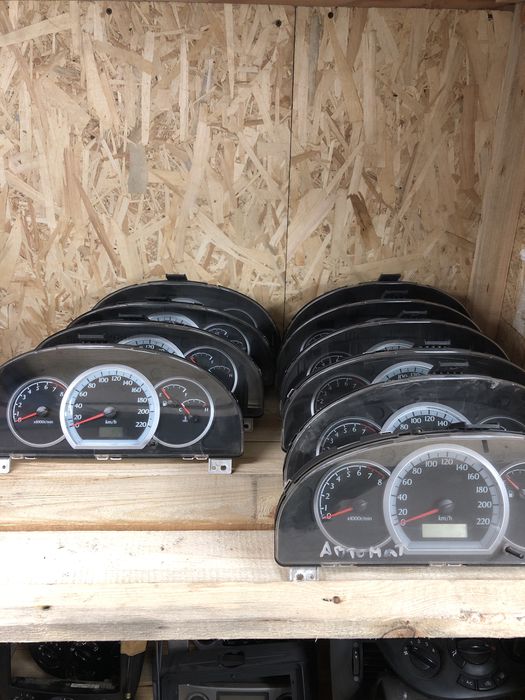 Продам панель приладів на Chevrolet Lacetti