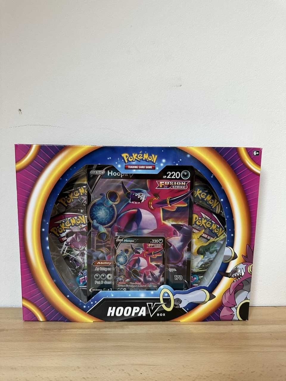 Pokémon TCG Hoopa V Box