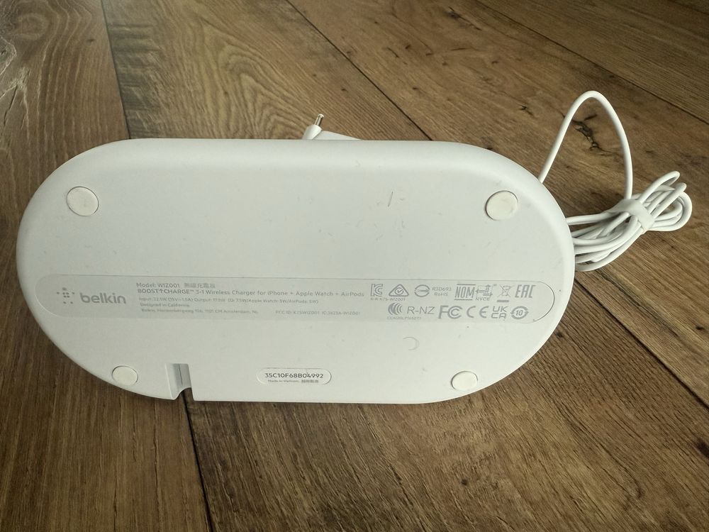 Ładowarka Indukcyjna Belkin Wiz001 3X Qi Dla Apple
