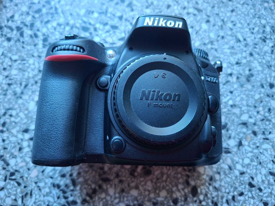 Nikon D7100 (przebieg - 12633 klatek) + 2 obiektywy + gratisy!