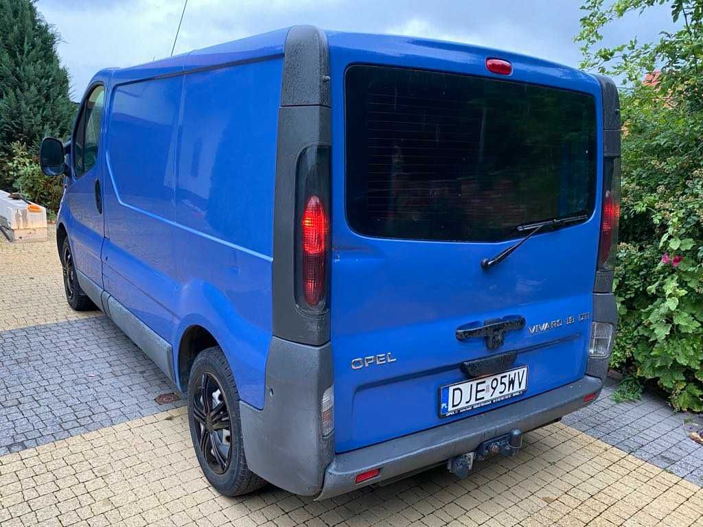 Opel Vivaro Trafic Primastar niski przebieg serwis, dokumentacja warto