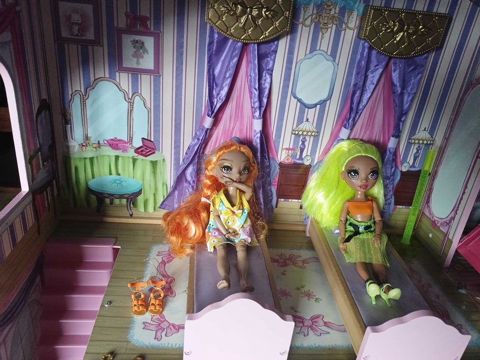 Domek drewniany dla Barbie