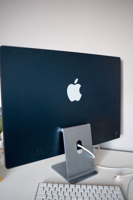 iMac 2021 24" niebieski M1 8GB RAM, 256GB pamięci