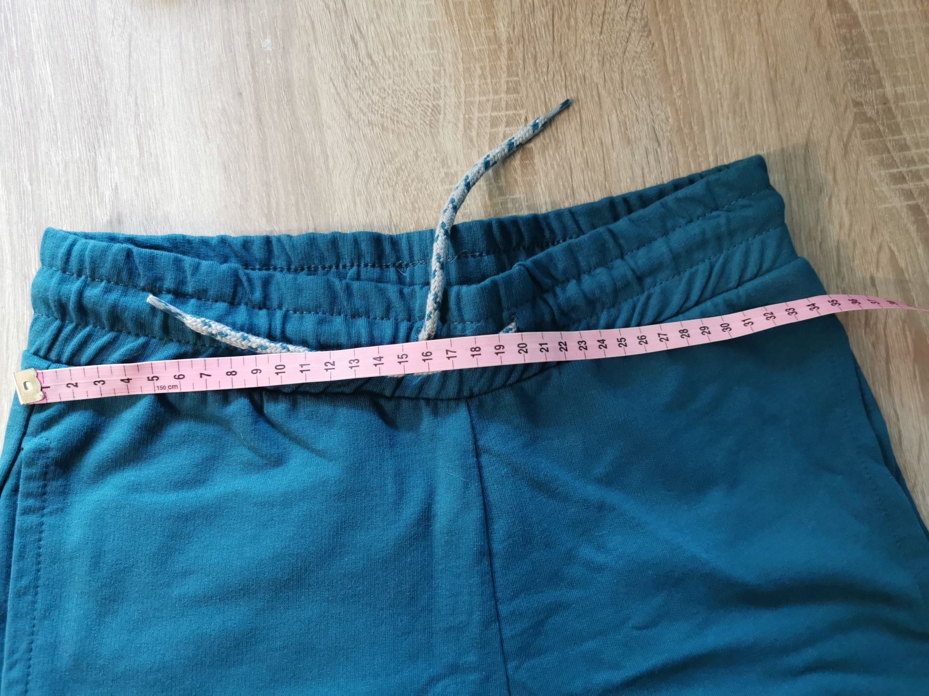 158 nowe spodnie dresowe chłopięce zielone nowe z metką