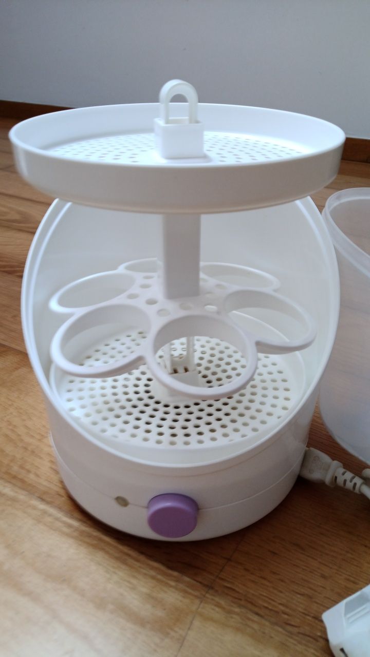 Esterilizador de biberões de marca Chicco