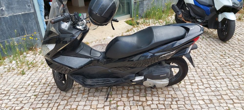 Vendo ou troco  PCX 2017