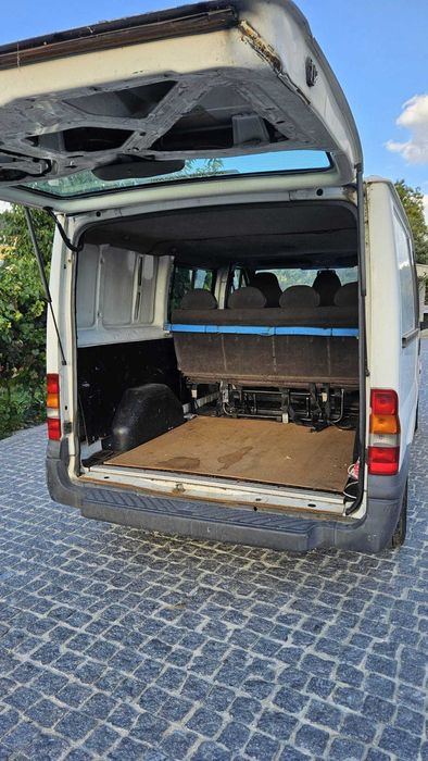 Ford Transit 7 lugares impecável