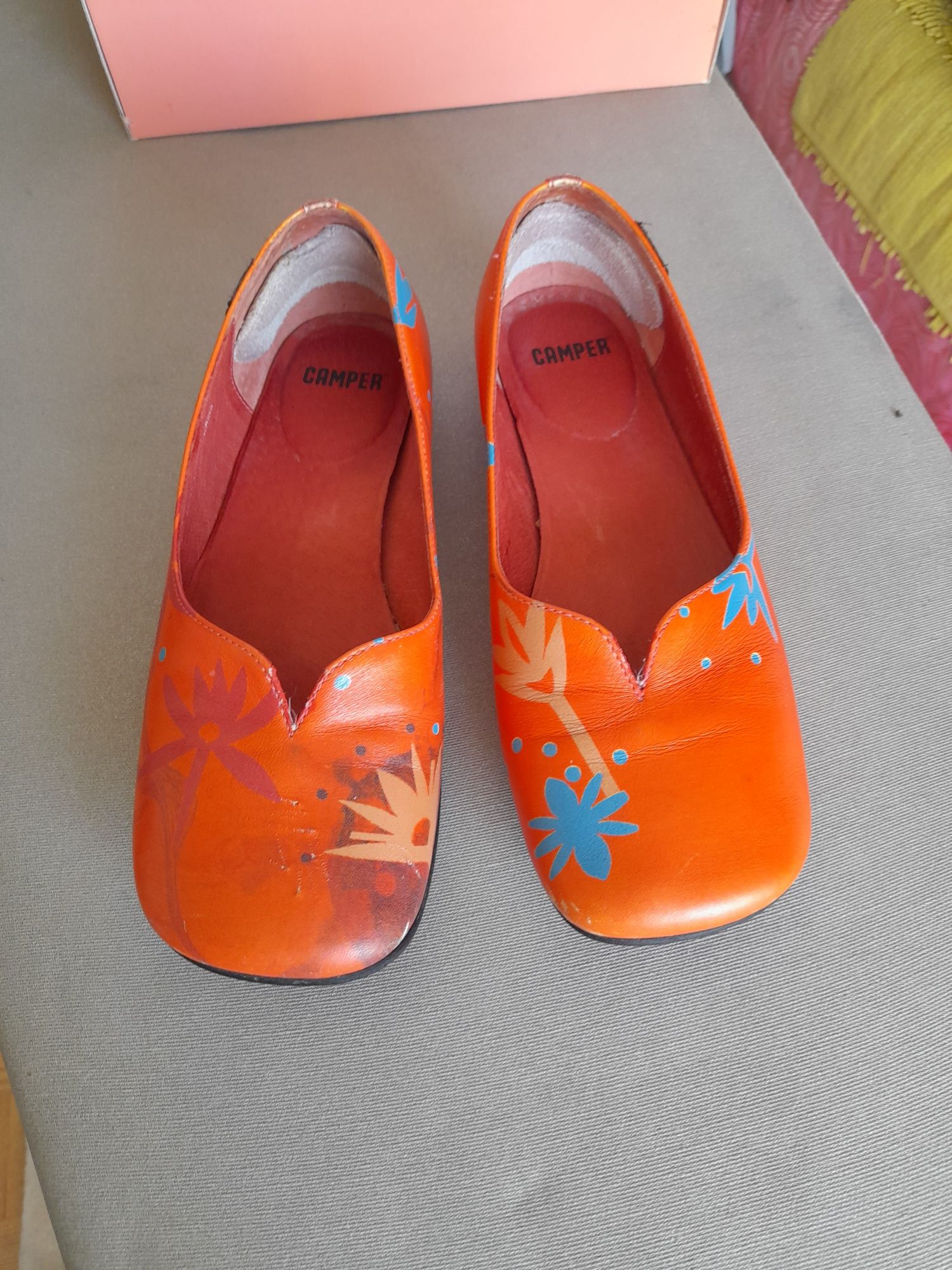 Sapatos assimétricos  da Camper, n° 37