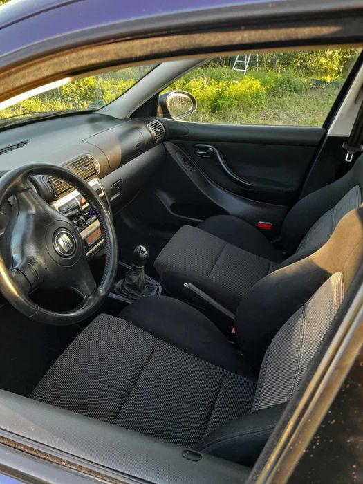 Seat Leon 2004r 16 16v 105KM  Benzyna Klimatronic Alu 17 z Niemiec
