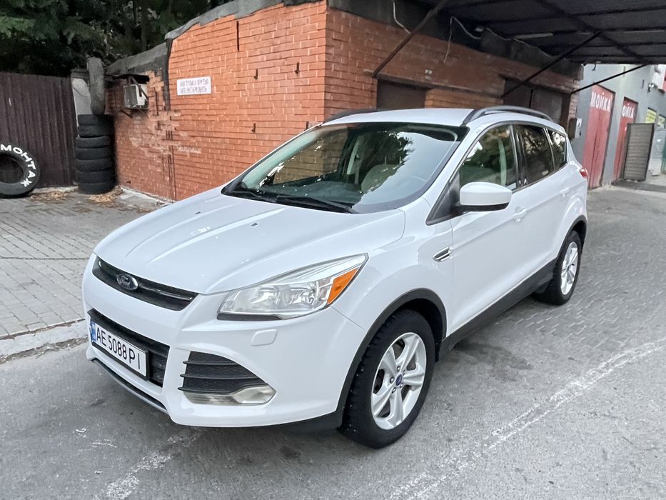 Ford Escape 2014 год, 1.6 турбо автомат