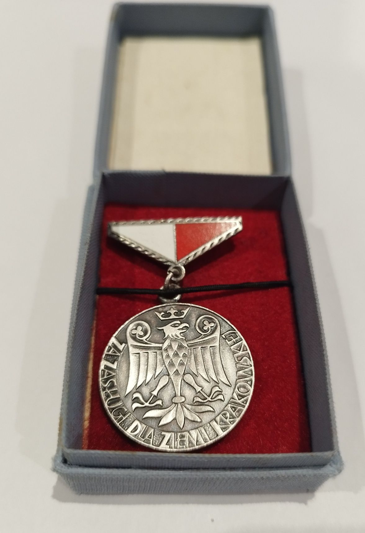 Odznaka za zasługi dla Ziemi Krakowskiej