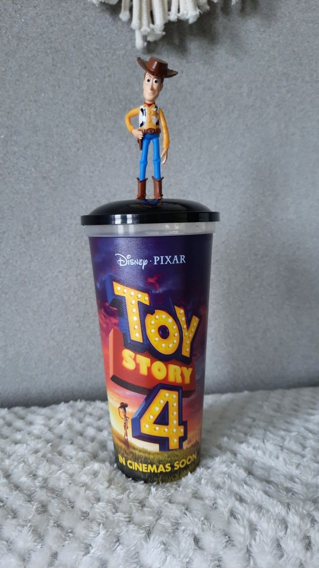 2 plastikowe kubki 500 ml Toy Story 4 i Star Wars