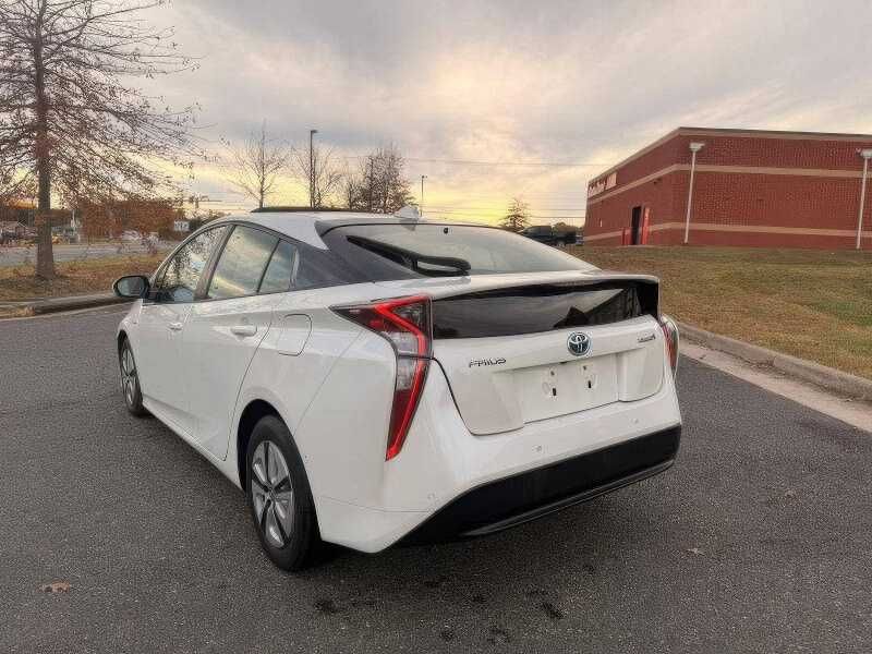 2017 Toyota Prius Four Touring