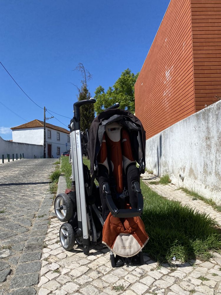 Duo BebeConfort carrinho Loola com ovo