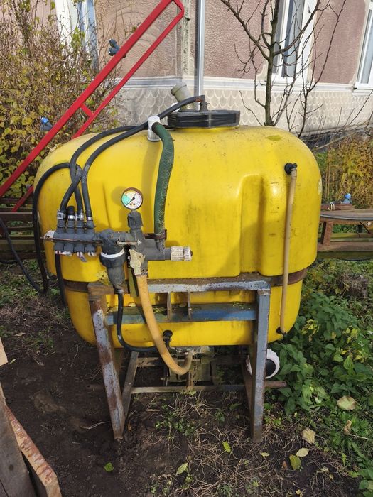 Оприскувач на 450 л