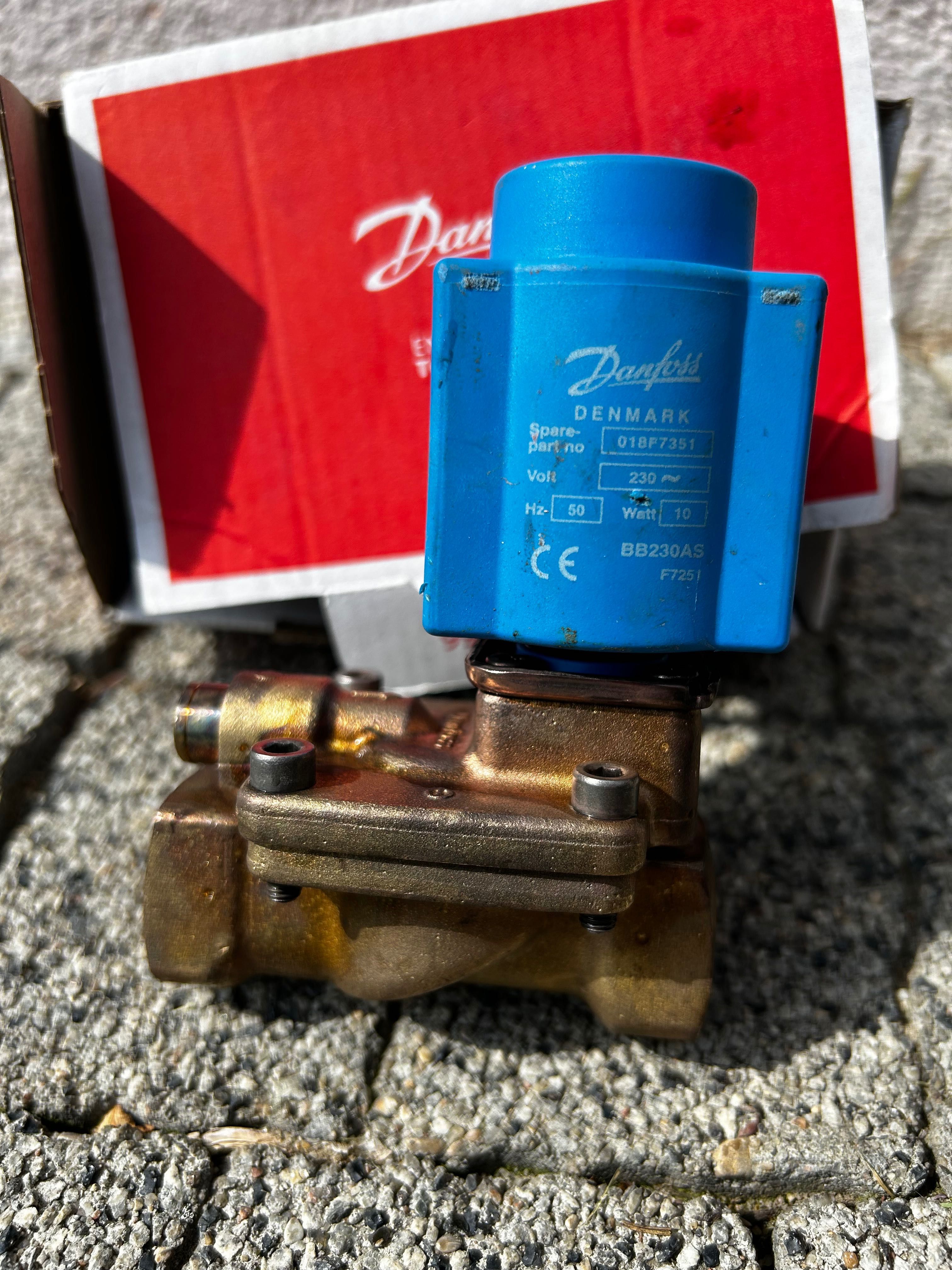 Elektrozawór Danfoss EV220B G1/2 230V 40 SZT