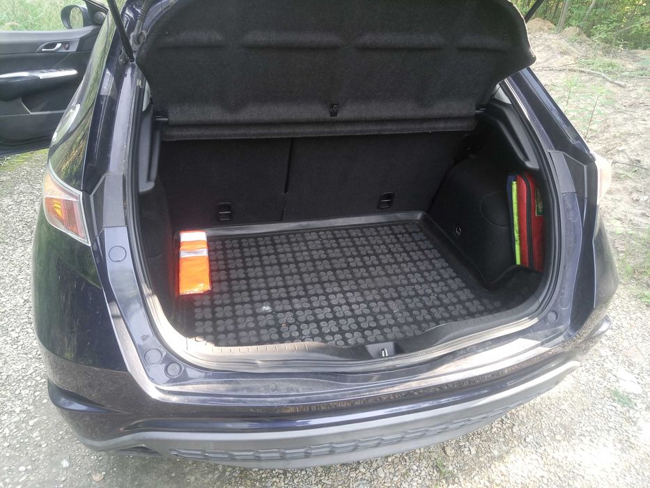 honda Civic 1.8 benz .140km. 164000km.  2008 rok