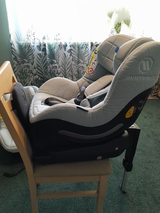Sprzedam foteliki Avionaut Aerofix 2.0c i bazy Avionaut iQ
