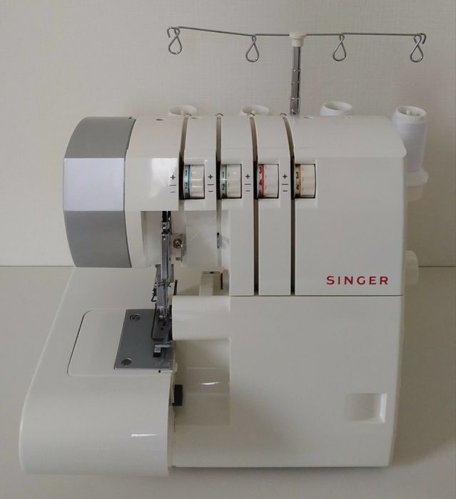Jak nowy! Singer owerlok overlock owerlock maszyna do szycia