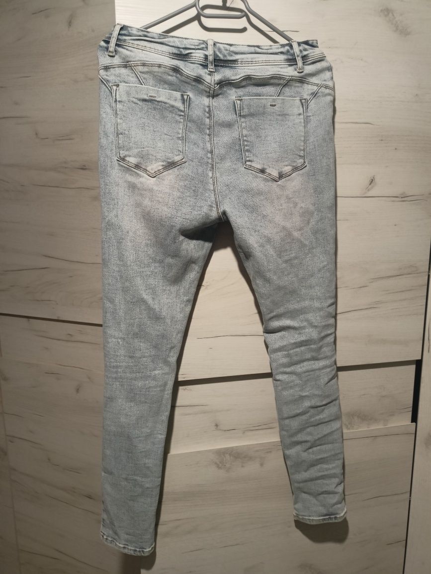 Spodnie jeansy skinny