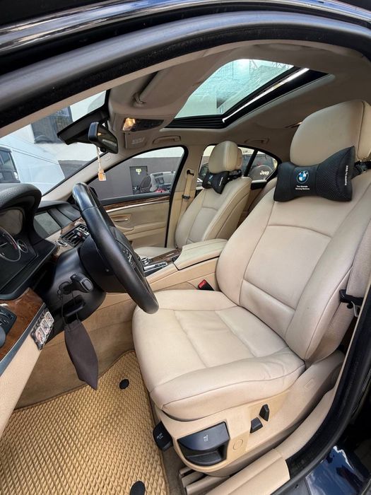 Продаю BMW ф10 520b 2011.