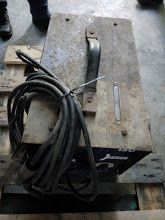 Maquina de soldar 220V / 380V 150 amperes