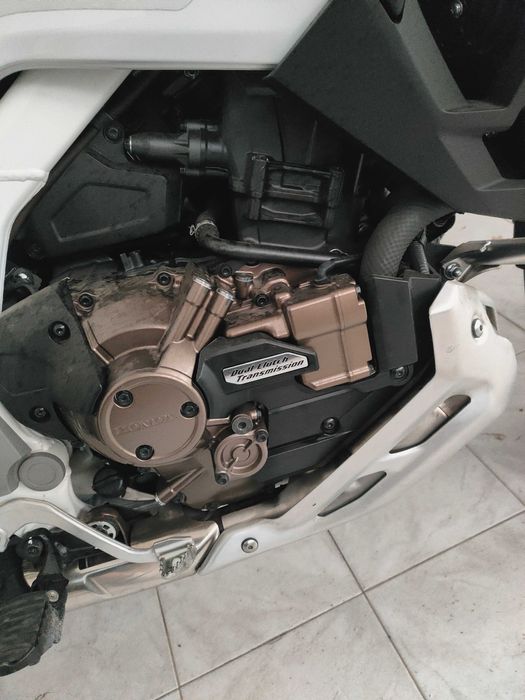 Honda Africa Twin Adventure Sports DCT com extras