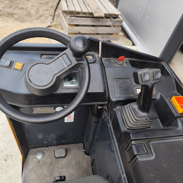 Wózek widłowy widłak jungheinrich elektryczny