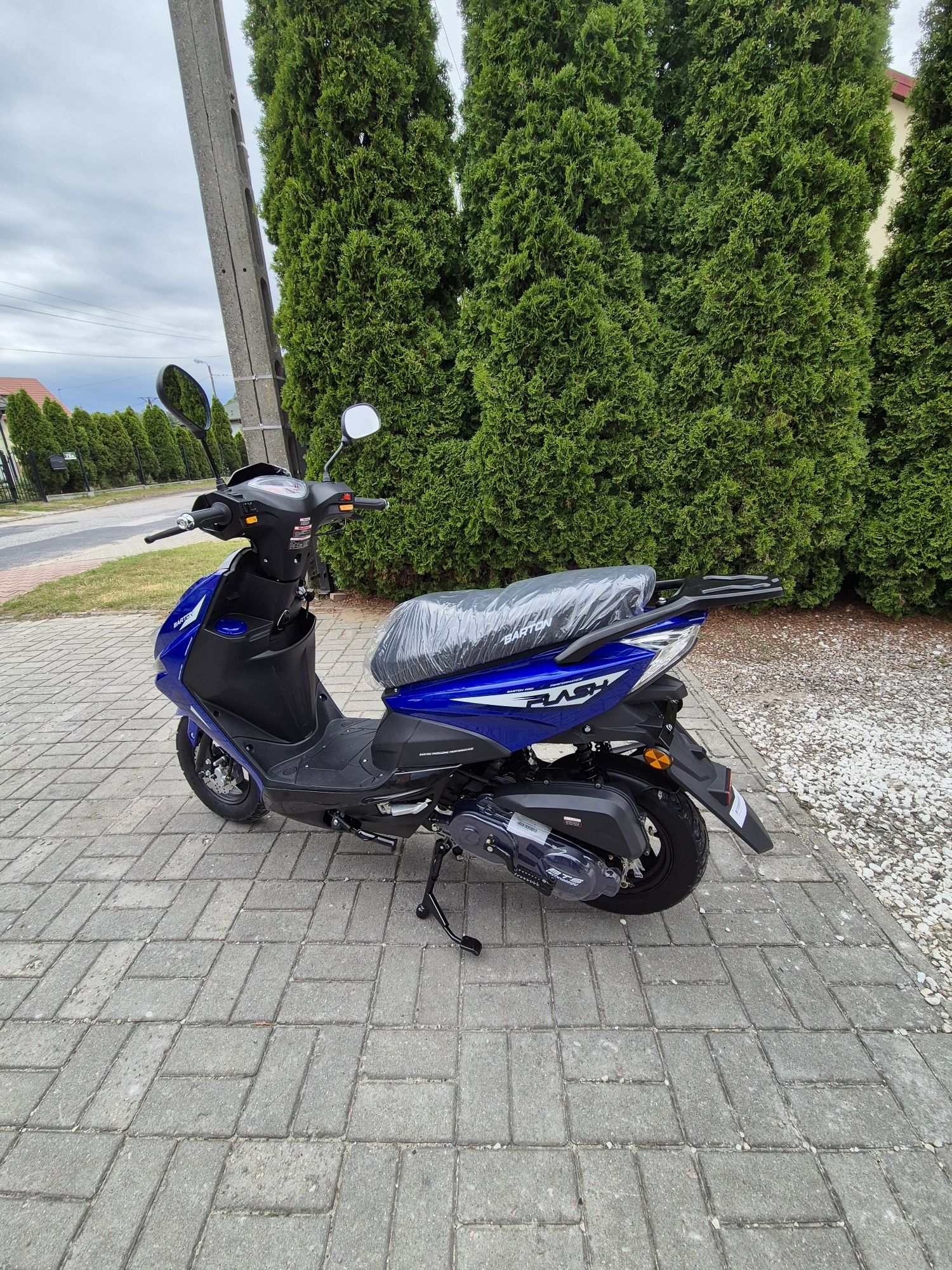 Skuter 50cc 4t kufer GRATIS!!