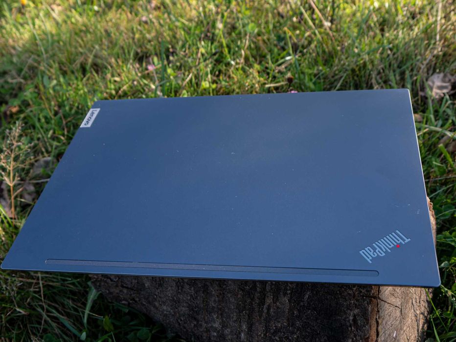Ноутбук Lenovo ThinkPadT14s Ryzen 5 PRO 5650U  8/256 2022 Aluminium
