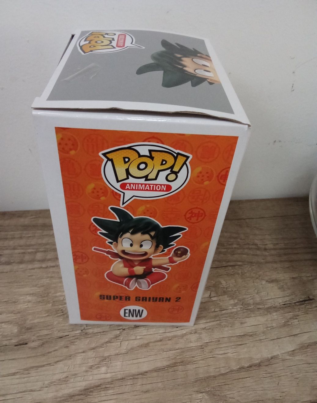 Goku com a bola do dragão figura nova em caixa