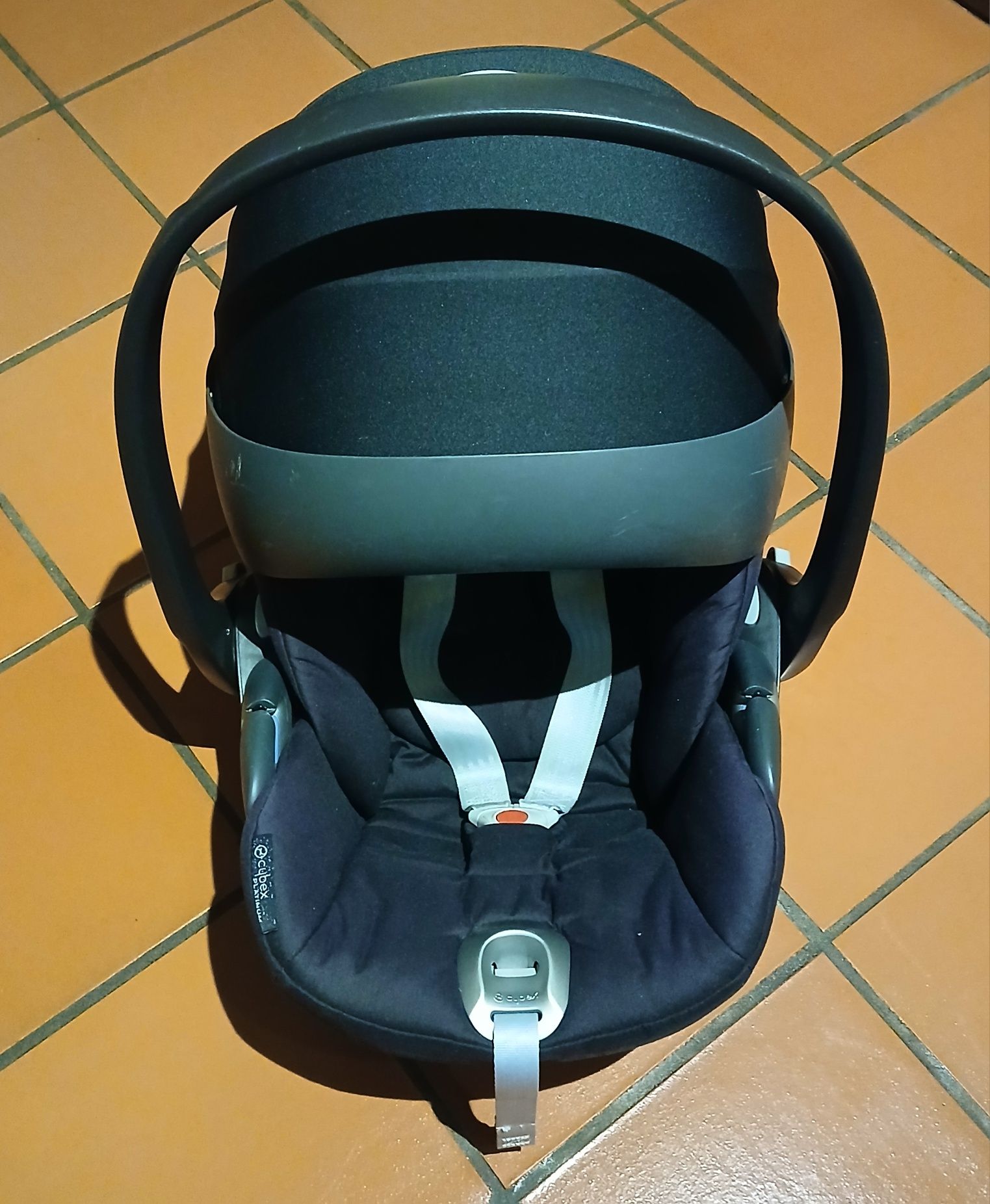Ovo + Carrinho de Passeio CYBEX