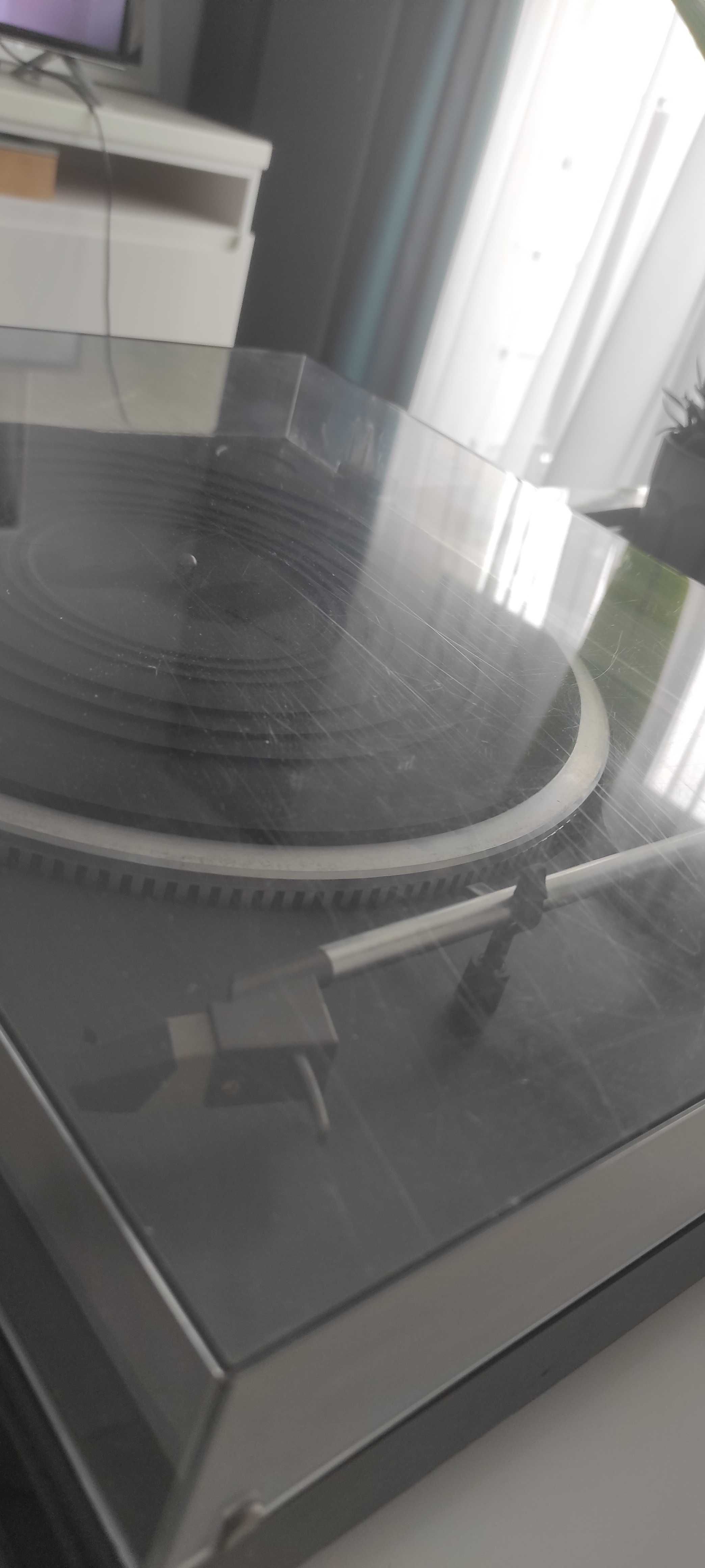 Gramofon Technics SL-QD22