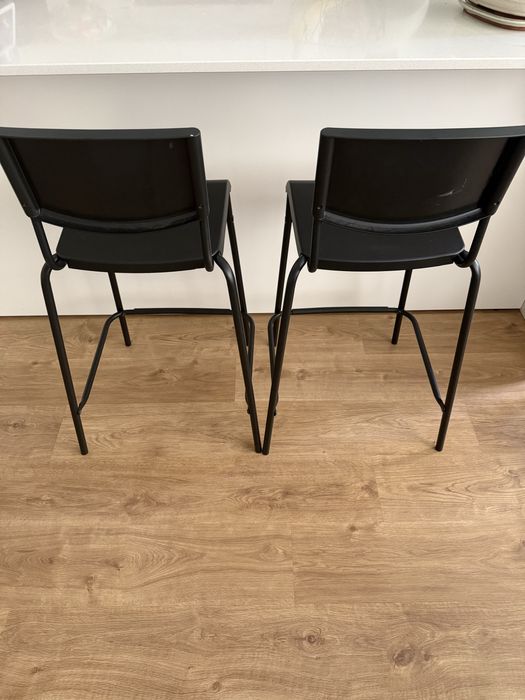 2 Cadeiras de bancada