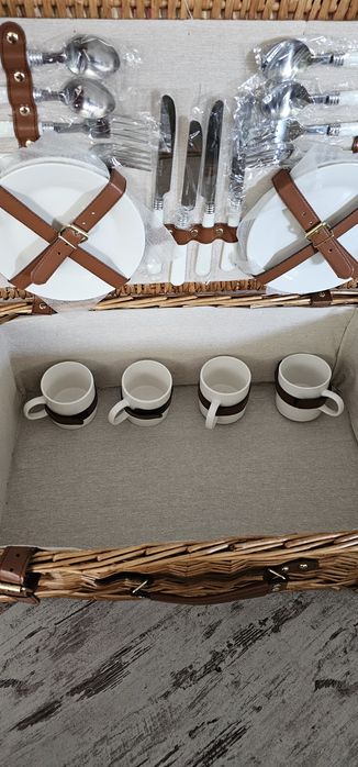 Kosz piknikowy wiklinowy duży 4 osobowy