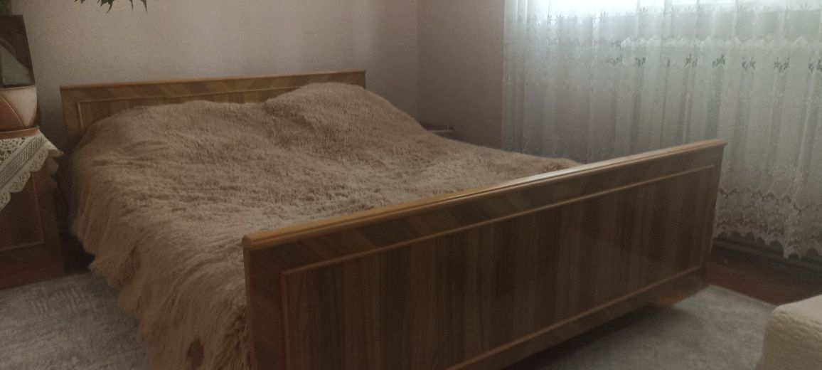 Продається  спальне ліжко