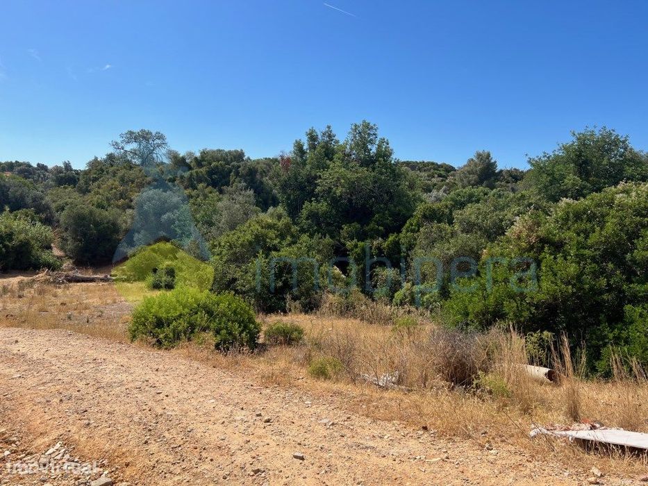 Terreno Com 3.400M² Excelente Localização A 3Km Da Praia