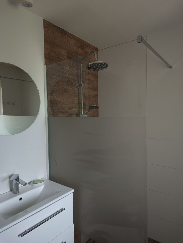 Całoroczny domek do wynajęcia z jacuzzi