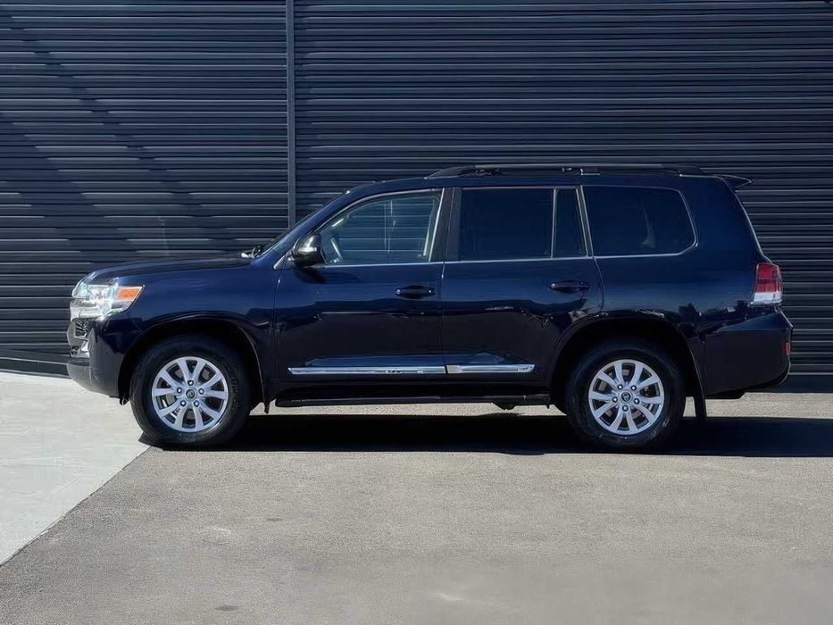 Toyota Land Cruiser      2019