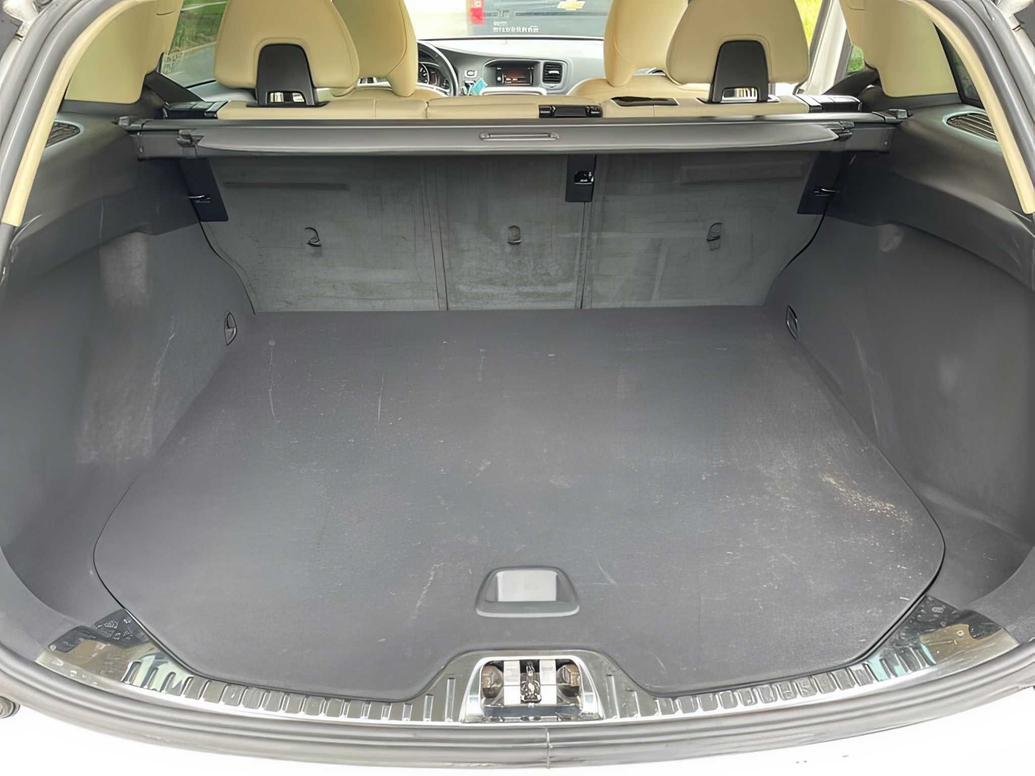 2017 Volvo V60 Cross Country T5 Premier