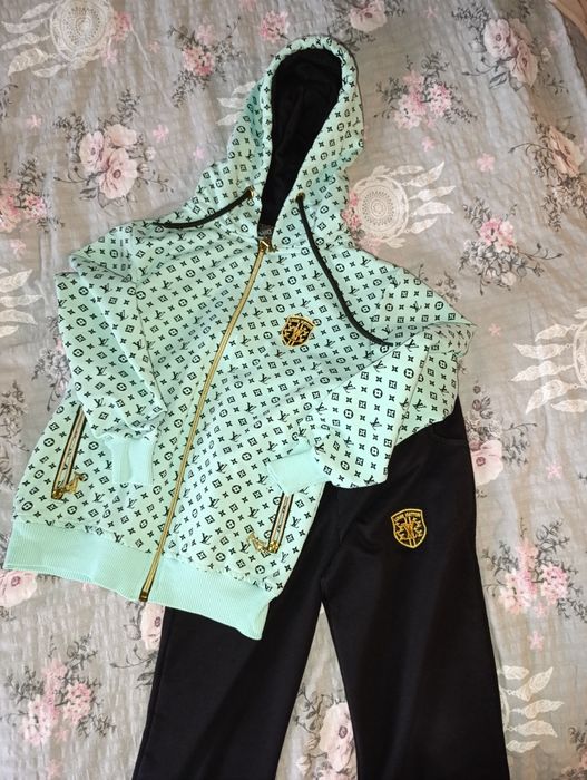 Dres Louis Vuitton roz 122/128
