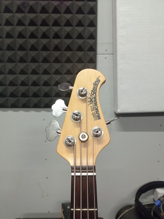 Бас гітара Ernie ball Music Man Sterling Sparkle white 4 bass USA