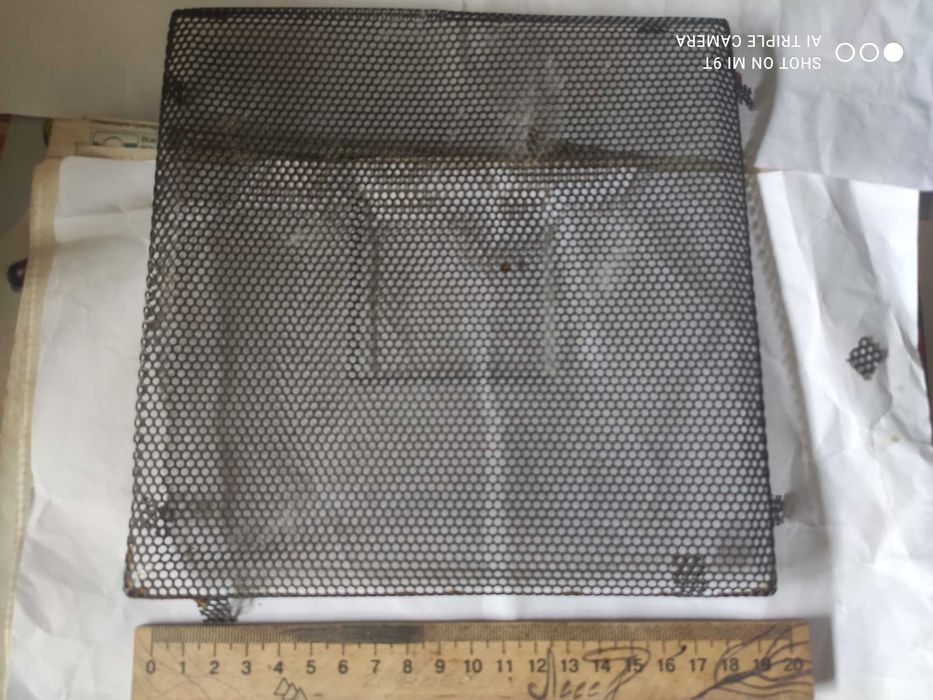 Пара сеток от советских колонок