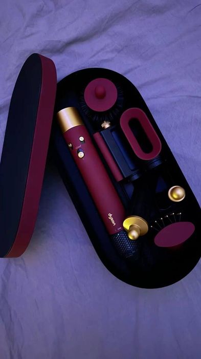 Продам фен dyson